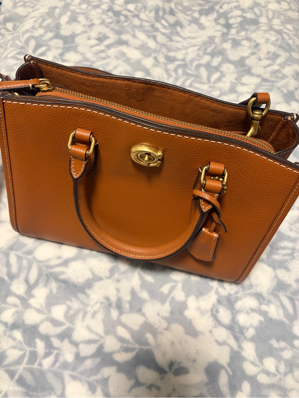 Coach Brooke Carryall 28 Brass Burnished Amber